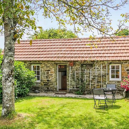 Stunning Home In Quettehou With Wifi Экстерьер фото