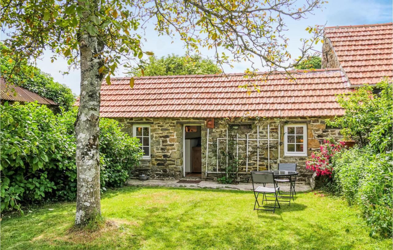 Stunning Home In Quettehou With Wifi Экстерьер фото